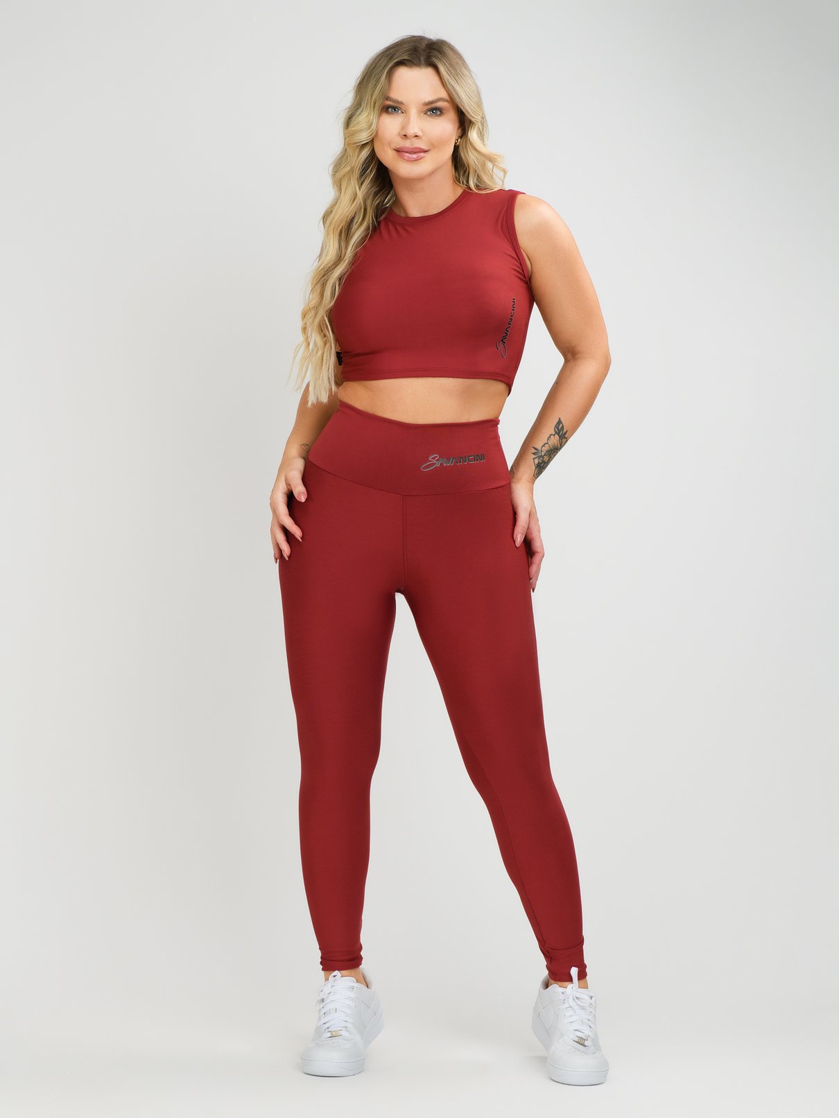 Modelagem exclusiva Moving Pink