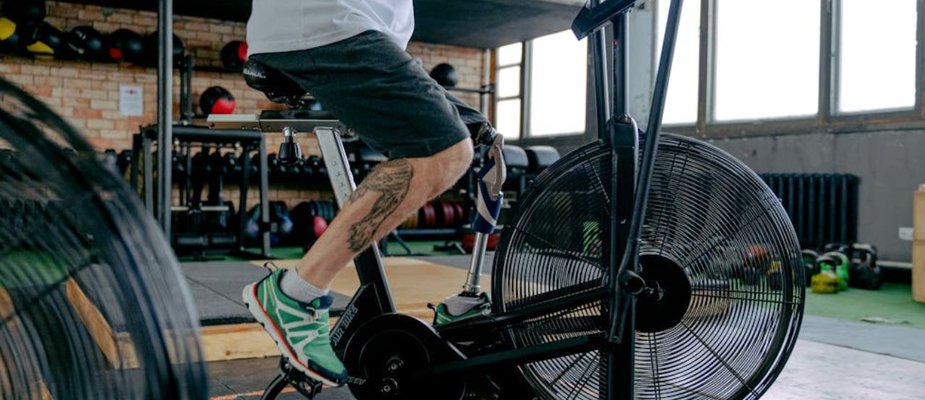 Pedale sem sair de casa: Descubra a melhor bicicleta ergométrica para você