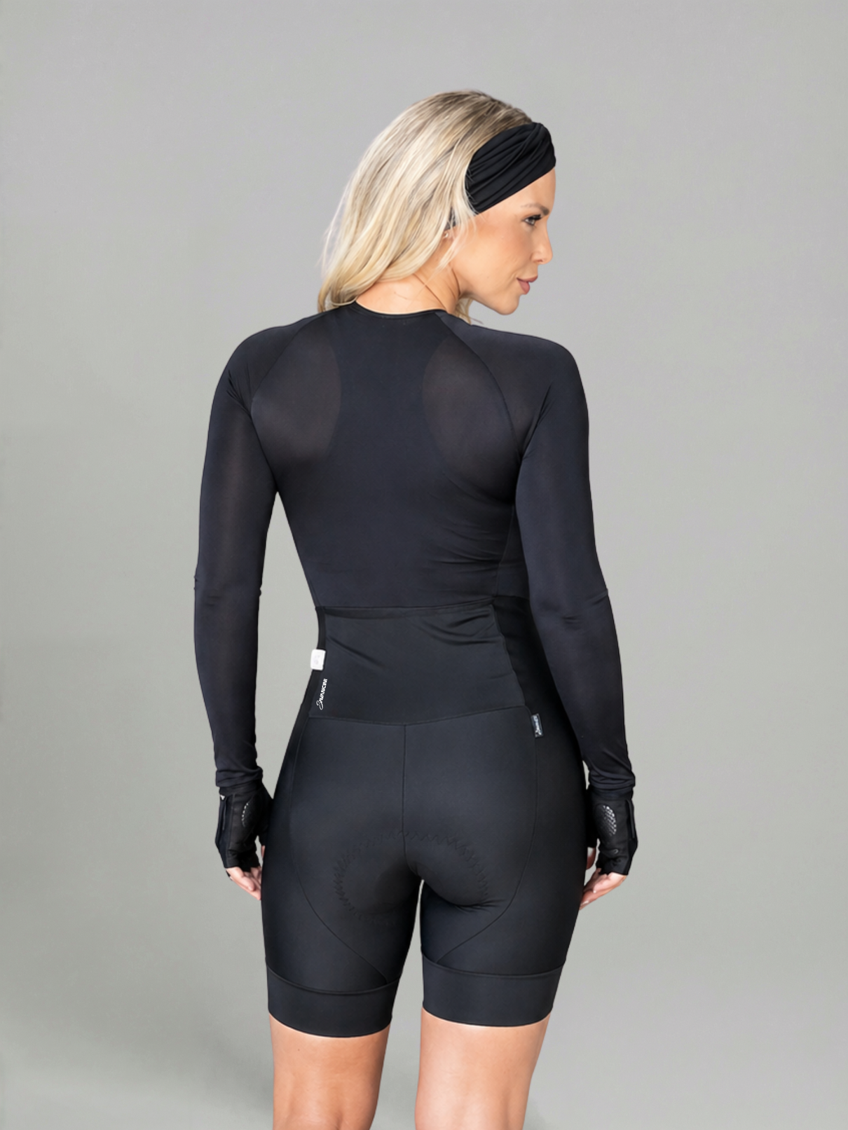 Macaquinho Ciclismo Feminino Allure Preto Savancini - detalhe